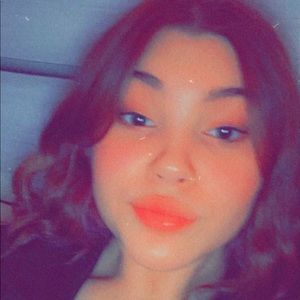 Meet your Posher, Ebony